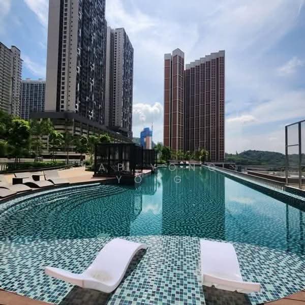 Kediaman Servis untuk Dijual di D'Clover Residences - Yap Yong Yong - Pool - PropertyGuru.com.my