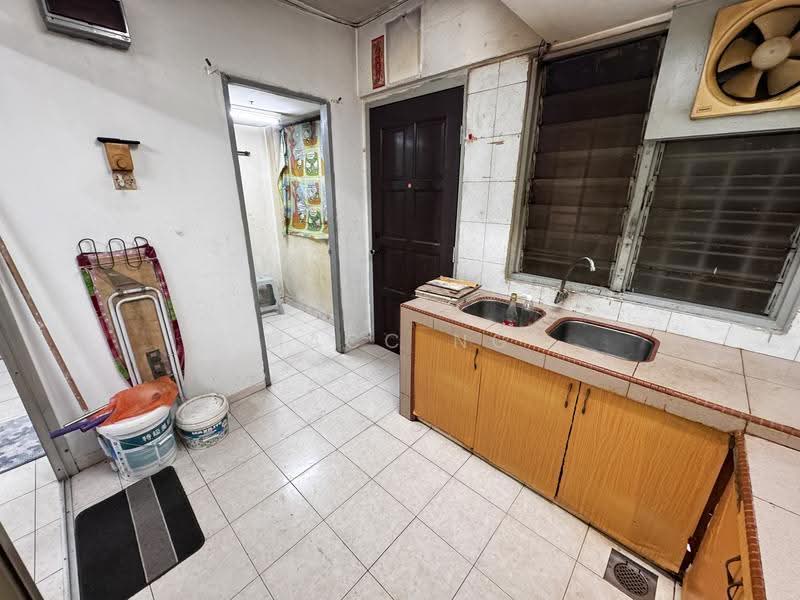 Rumah Flat untuk Dijual di Segar Ria - Macc Ng - Kitchen - PropertyGuru.com.my