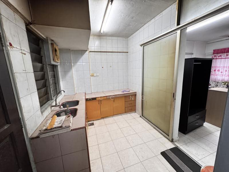 Rumah Flat untuk Dijual di Segar Ria - Macc Ng - Kitchen - PropertyGuru.com.my
