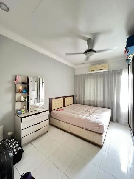 2-storey Terraced House for Sale in Taman Bukit Idaman (Selayang) - Dave Tan - Bedroom - PropertyGuru.com.my