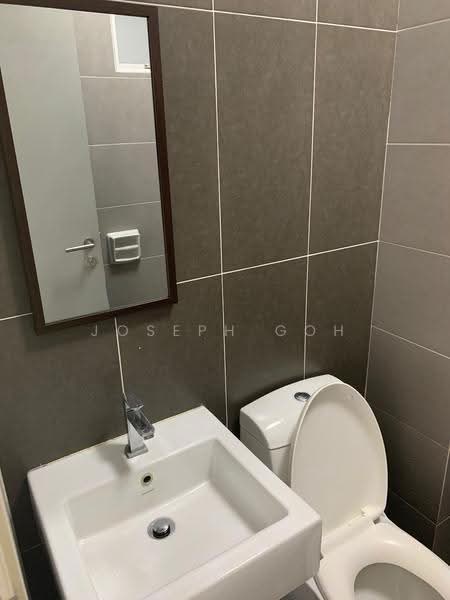 Kediaman Servis untuk Disewa di Skysuites @ Meldrum Hills - Joseph Goh - Bathroom - PropertyGuru.com.my