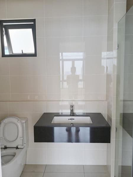 Kondominium untuk Dijual di The Maple Residences - Eric Cheah - Bathroom - PropertyGuru.com.my