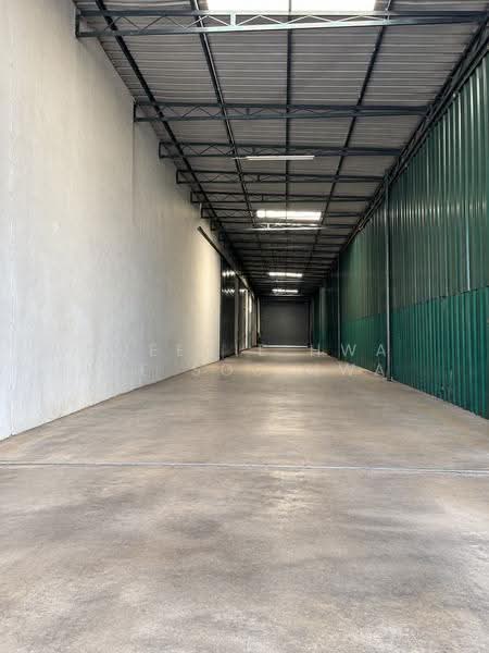 Kilang untuk Dijual di Shah Alam (Selangor) - Queenie Hwa Lee Soo Hwa - Corridor - PropertyGuru.com.my
