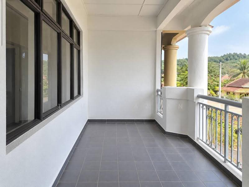 Rumah Teres 2-Tingkat untuk Dijual di Taman Desa Melati (Nilai) - Taufiq Azlan - Balcony - PropertyGuru.com.my