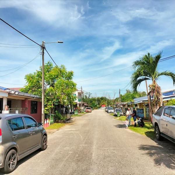 Terraced House for Sale in Kampung Balok Baru (Sungai Karang) - Idham Che'Ali - PropertyGuru.com.my