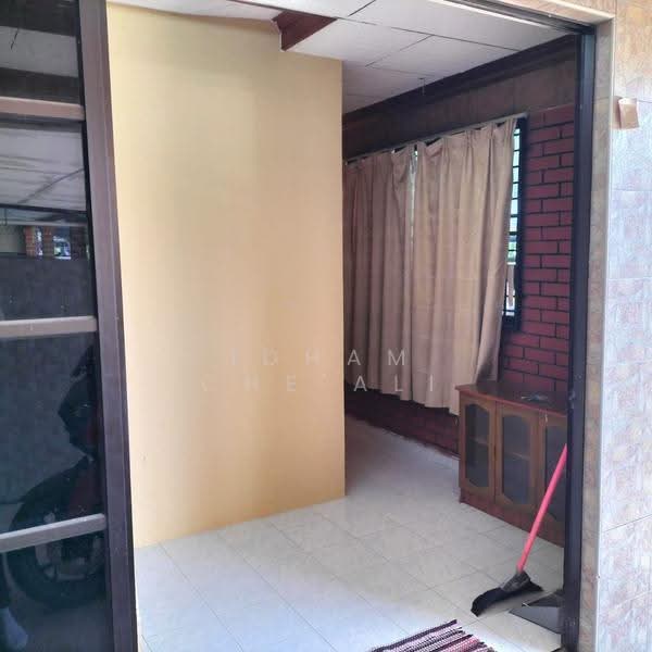 Terraced House for Sale in Kampung Balok Baru (Sungai Karang) - Idham Che'Ali - Interior - PropertyGuru.com.my