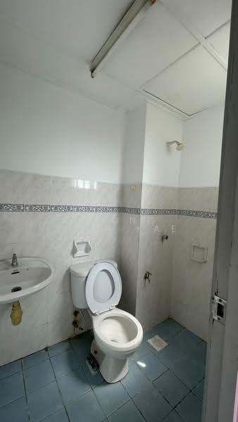 Apartment for Rent at Sutramas - Chong Shun Kae - Bathroom - PropertyGuru.com.my