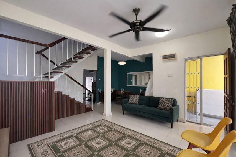2-storey Terraced House for Sale in Shah Alam (Selangor) - Mohd Nor Fahmi - Living Room - PropertyGuru.com.my