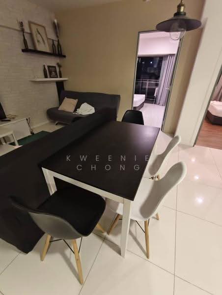 Kediaman Servis untuk Disewa di Mercu Summer Suites - Kweenie Chong - Living Room - PropertyGuru.com.my