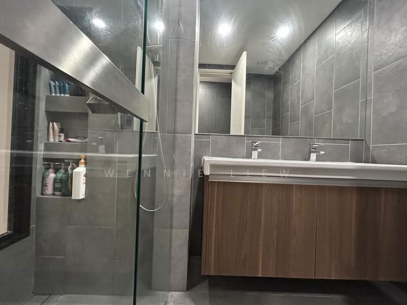 Service Residence for Sale at Ativo Suites @ Damansara Avenue - Wennie Liew - Bathroom - PropertyGuru.com.my