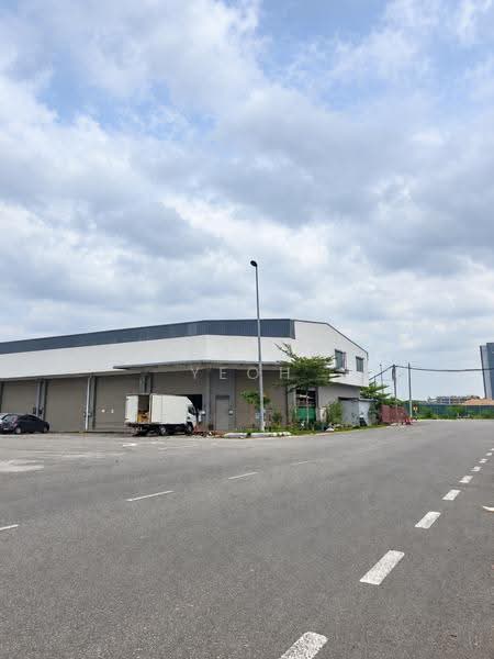 Kilang untuk Disewa di Taman Perindustrian Puchong (Puchong) - Jonathan Yeoh - Exterior - PropertyGuru.com.my