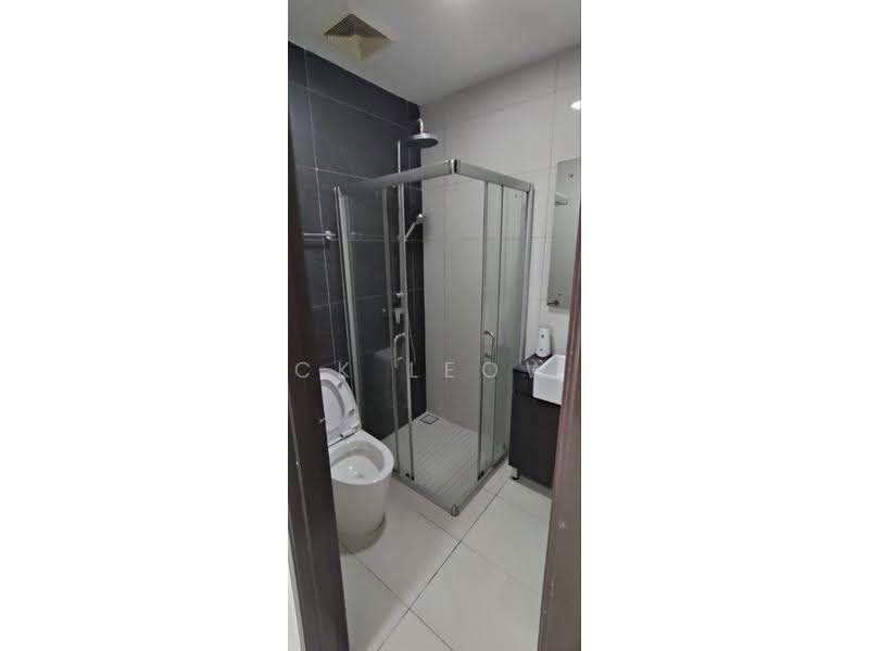 Kondominium untuk Disewa di Royal Strand @ Country Garden Danga Bay - Ck Leow - Bathroom - PropertyGuru.com.my