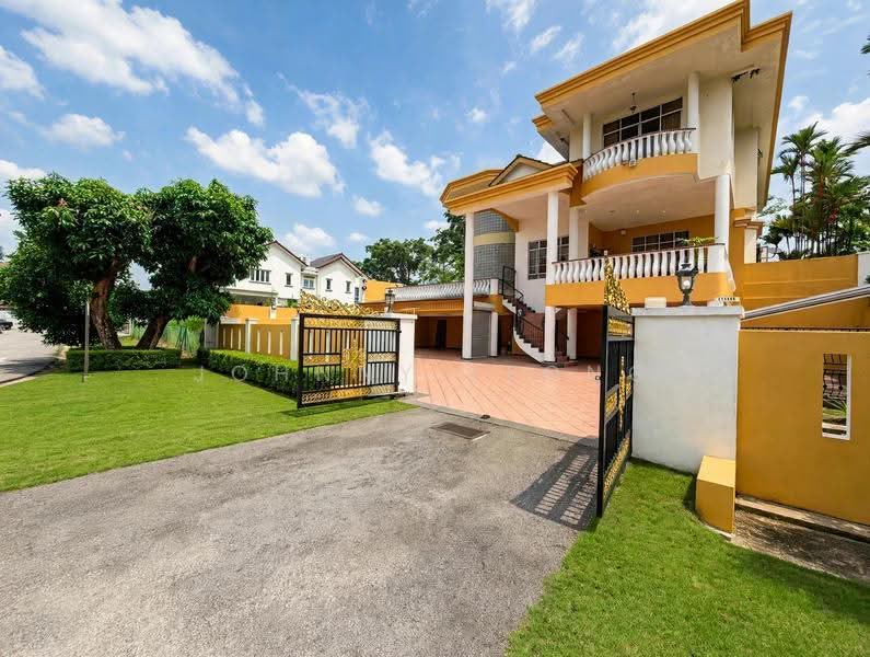 Bungalow House for Sale in Kajang (Selangor) - Johnny Leong - Exterior - PropertyGuru.com.my