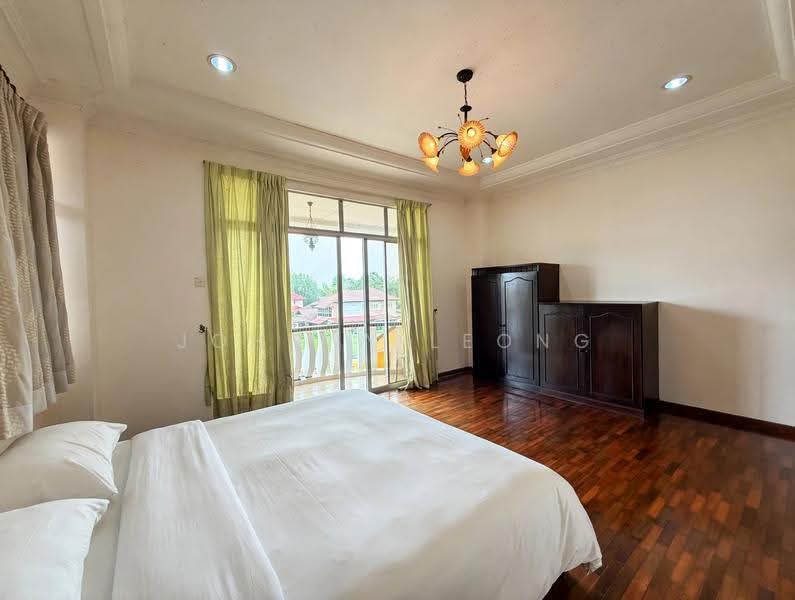 Bungalow House for Sale in Kajang (Selangor) - Johnny Leong - Bedroom - PropertyGuru.com.my