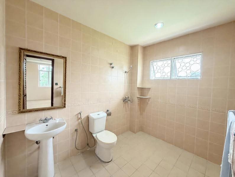 Bungalow House for Sale in Kajang (Selangor) - Johnny Leong - Bathroom - PropertyGuru.com.my