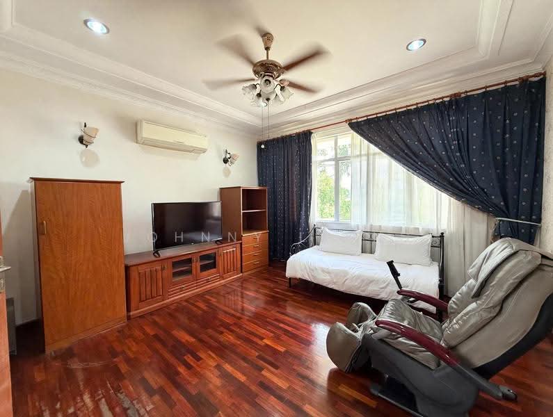 Bungalow House for Sale in Kajang (Selangor) - Johnny Leong - Living Room - PropertyGuru.com.my