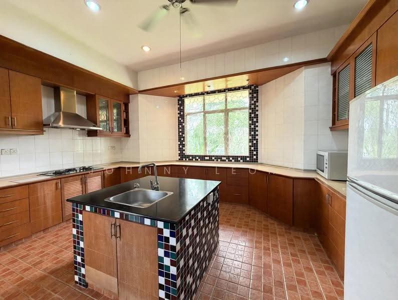 Bungalow House for Sale in Kajang (Selangor) - Johnny Leong - Kitchen - PropertyGuru.com.my