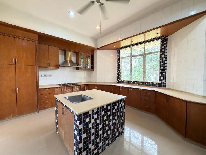 Bungalow House for Sale in Kajang (Selangor) - Johnny Leong - Kitchen - PropertyGuru.com.my