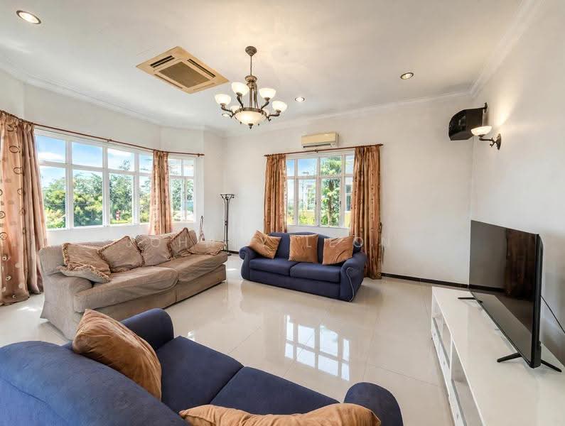 Bungalow House for Sale in Kajang (Selangor) - Johnny Leong - Living Room - PropertyGuru.com.my