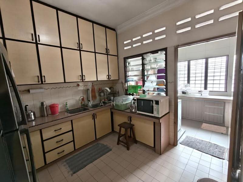 Rumah Teres 2-Tingkat untuk Dijual di Taman Midah (Cheras) - Ivan Lim - Kitchen - PropertyGuru.com.my