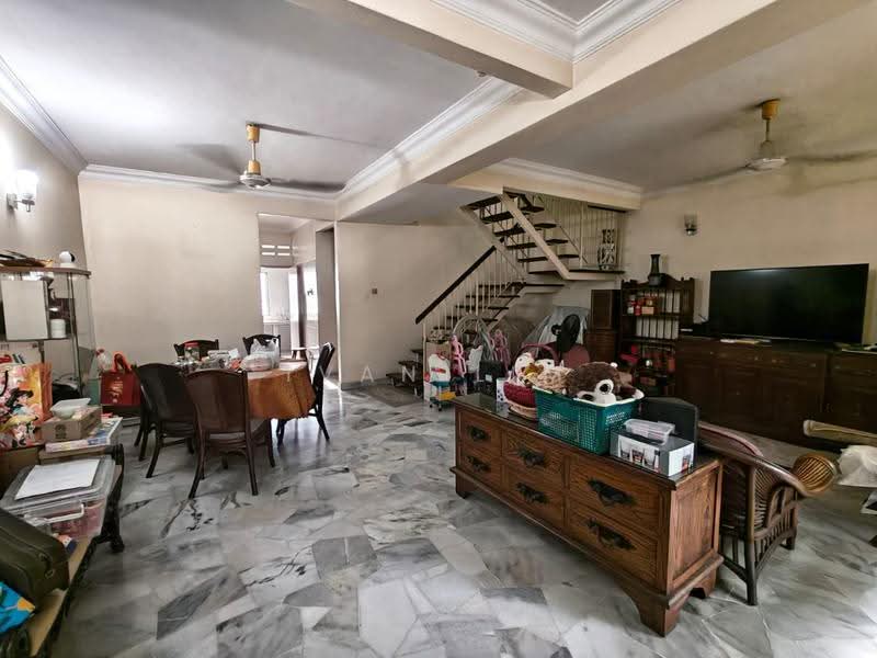 Rumah Teres 2-Tingkat untuk Dijual di Taman Midah (Cheras) - Ivan Lim - Living Room - PropertyGuru.com.my