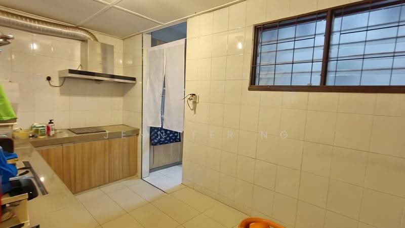 Terraced House for Sale in Usj 4 (Subang Jaya) - Jennifer Ng - Kitchen - PropertyGuru.com.my