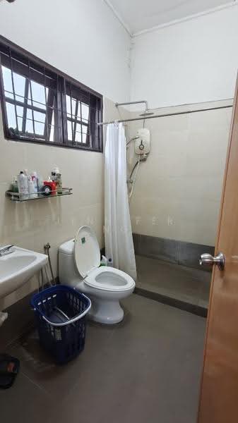 Terraced House for Sale in Usj 4 (Subang Jaya) - Jennifer Ng - Bathroom - PropertyGuru.com.my
