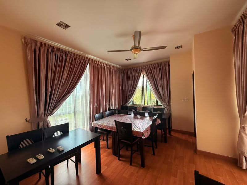 3-storey Terraced House for Sale in Prima Selayang (Selayang) - Sean Yong - Dining Room - PropertyGuru.com.my