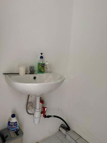 Shop for Rent in Gelugor (Penang) - Desmond Chuah - Bathroom - PropertyGuru.com.my