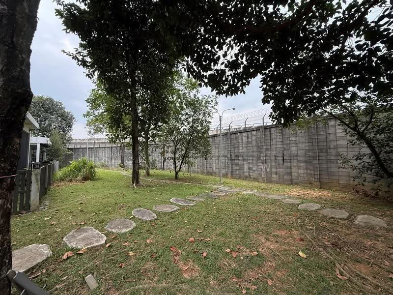 2-storey Terraced House for Sale in Setia Eco Glades (Cyberjaya) - Henry Liew - Garden - PropertyGuru.com.my