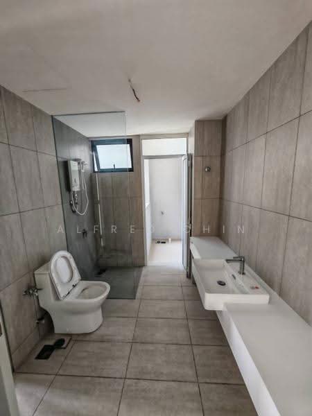 Service Residence for Sale at Emerald 9 - Alfred Chin - Bathroom - PropertyGuru.com.my