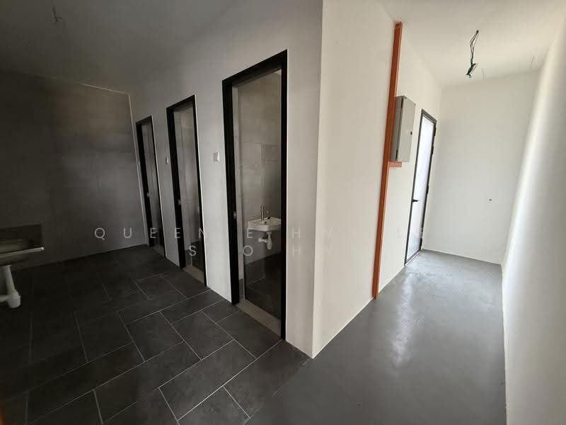 Kilang untuk Dijual di Dengkil (Selangor) - Queenie Hwa Lee Soo Hwa - Bathroom - PropertyGuru.com.my