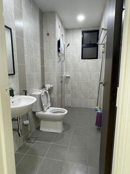 Kediaman Servis untuk Disewa di Sky Breeze Service Apartment - Andrew Lee - Bathroom - PropertyGuru.com.my