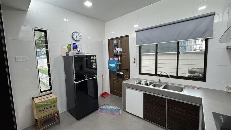 2-storey Terraced House for Sale in Selayang (Selangor) - Denny Chen - Kitchen - PropertyGuru.com.my