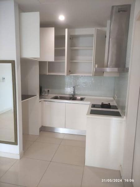 Kediaman Servis untuk Disewa di G Residence - CK Yap - Kitchen - PropertyGuru.com.my