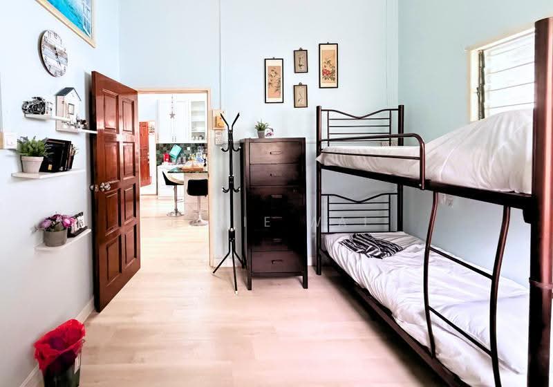 Bungalow House for Rent in Port Dickson (Negeri Sembilan) - Janie Wai - Bedroom - PropertyGuru.com.my