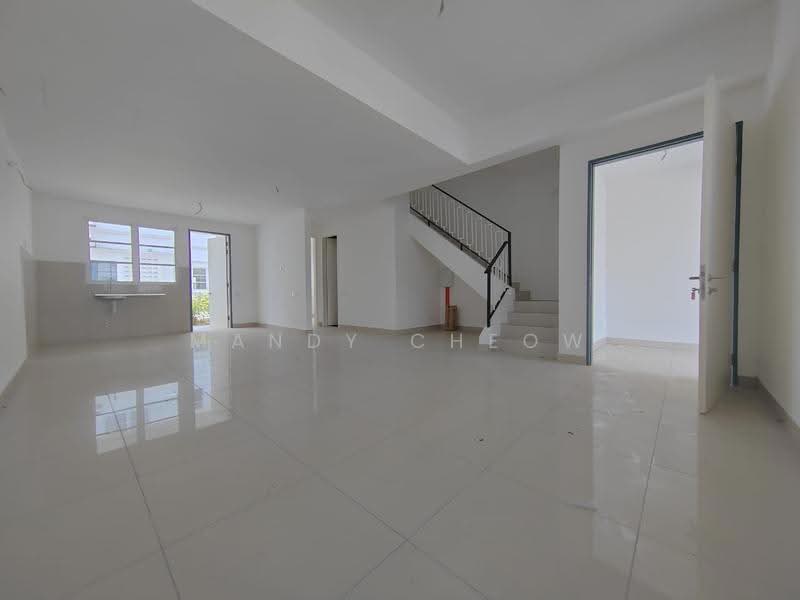 2-storey Terraced House for Sale in Bandar Country Homes (Rawang) - Mandy Cheow - Living Room - PropertyGuru.com.my