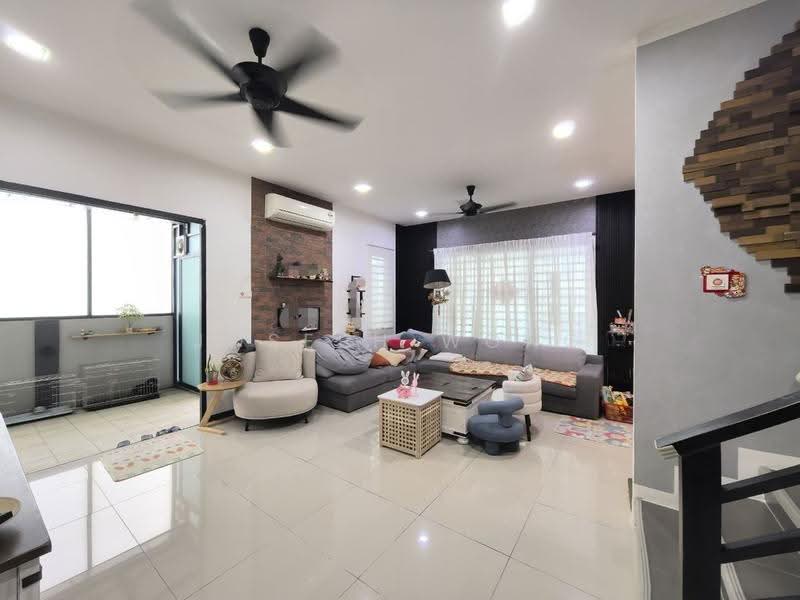 Semi-Detached House for Sale in Taman Kinta Mas (Ipoh) - Joseph Wong - Living Room - PropertyGuru.com.my