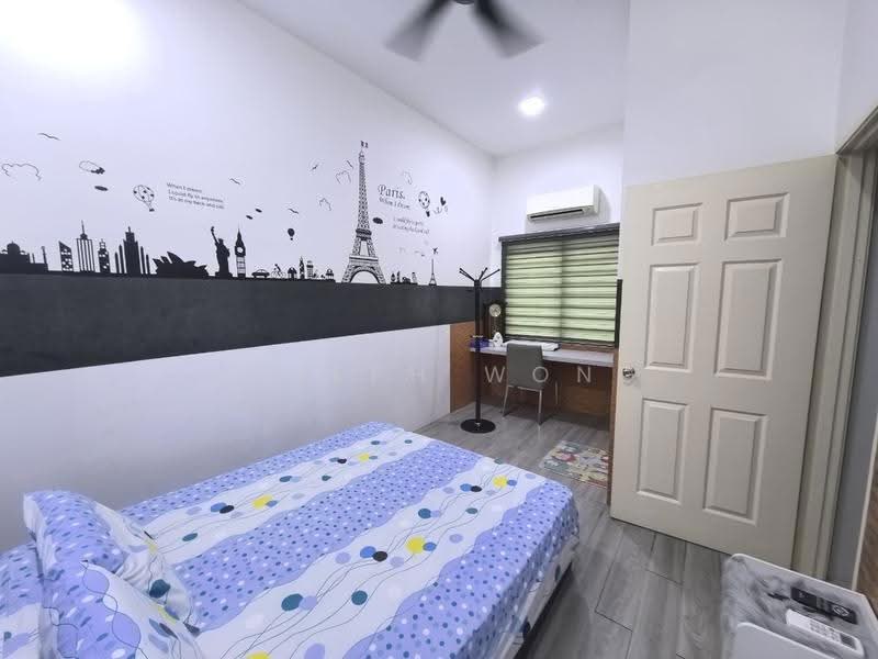 Semi-Detached House for Sale in Taman Kinta Mas (Ipoh) - Joseph Wong - Bedroom - PropertyGuru.com.my