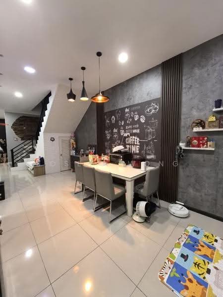 Semi-Detached House for Sale in Taman Kinta Mas (Ipoh) - Joseph Wong - Dining Room - PropertyGuru.com.my