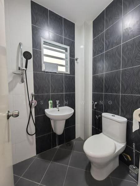 Semi-Detached House for Sale in Taman Kinta Mas (Ipoh) - Joseph Wong - Bathroom - PropertyGuru.com.my