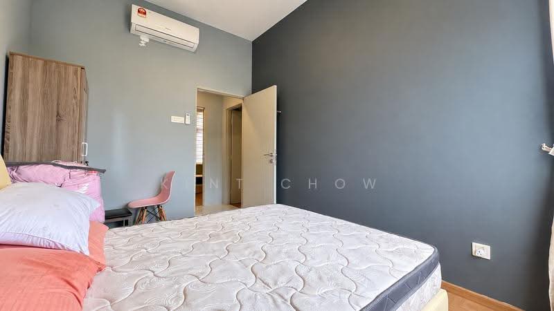 Condominium for Rent at Oasis - Kent Chow - Bedroom - PropertyGuru.com.my