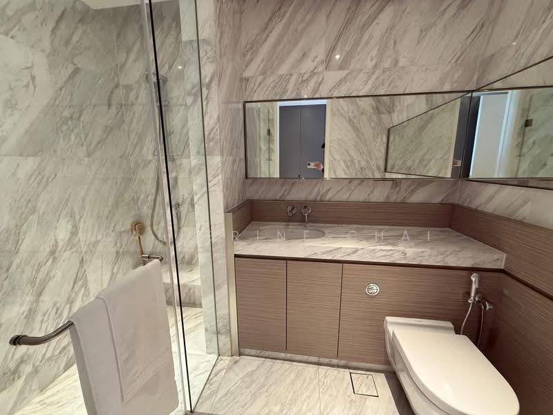 Kediaman Servis untuk Dijual di Le Nouvel KLCC - Catherine Chai - Bathroom - PropertyGuru.com.my