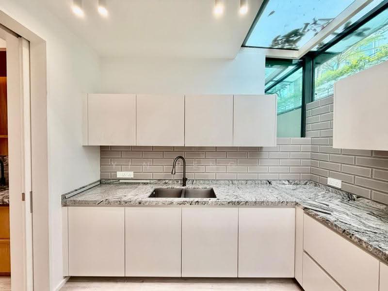 Townhouse for Rent in Bukit Kiara (Kuala Lumpur) - Yin Peng . - Kitchen - PropertyGuru.com.my