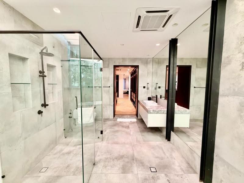Townhouse for Rent in Bukit Kiara (Kuala Lumpur) - Yin Peng . - Bathroom - PropertyGuru.com.my