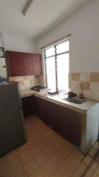 Pangsapuri untuk Disewa di Mentari Court - Eason Hong - Kitchen - PropertyGuru.com.my