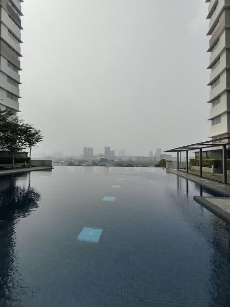 Kediaman Servis untuk Disewa di Koi Kinrara - Nick Ng - Pool - PropertyGuru.com.my