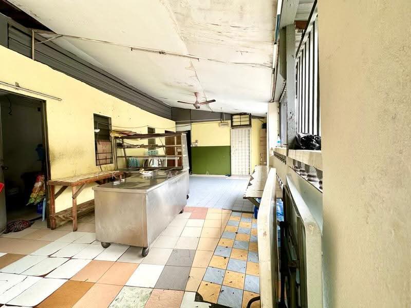 Rumah Teres 1-Tingkat untuk Dijual di Kampung Pandan Dalam (Ampang) - Cik Maya Abdul - Exterior - PropertyGuru.com.my