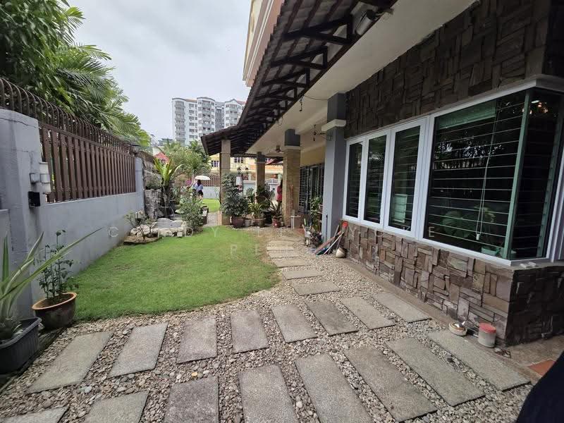 Rumah Teres 2-Tingkat untuk Dijual di KL City Centre (Kuala Lumpur) - Cindy Lee Yoke Peng - Exterior - PropertyGuru.com.my