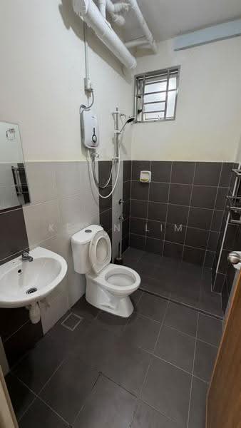 Apartment for Rent at Senibong Indah - Kevin Lim - Bathroom - PropertyGuru.com.my